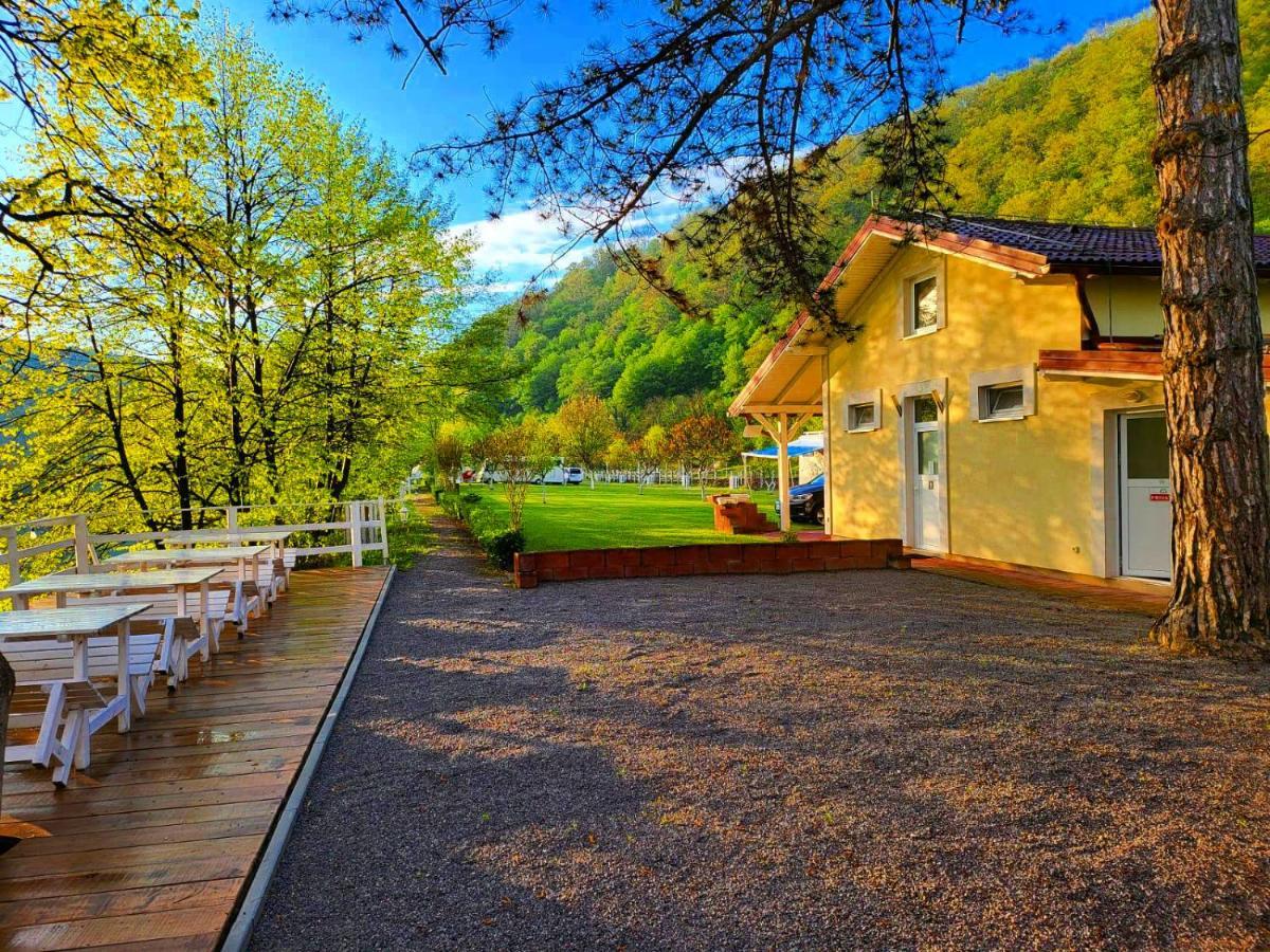 Una Kamp Hotel Bosanska Krupa Luaran gambar